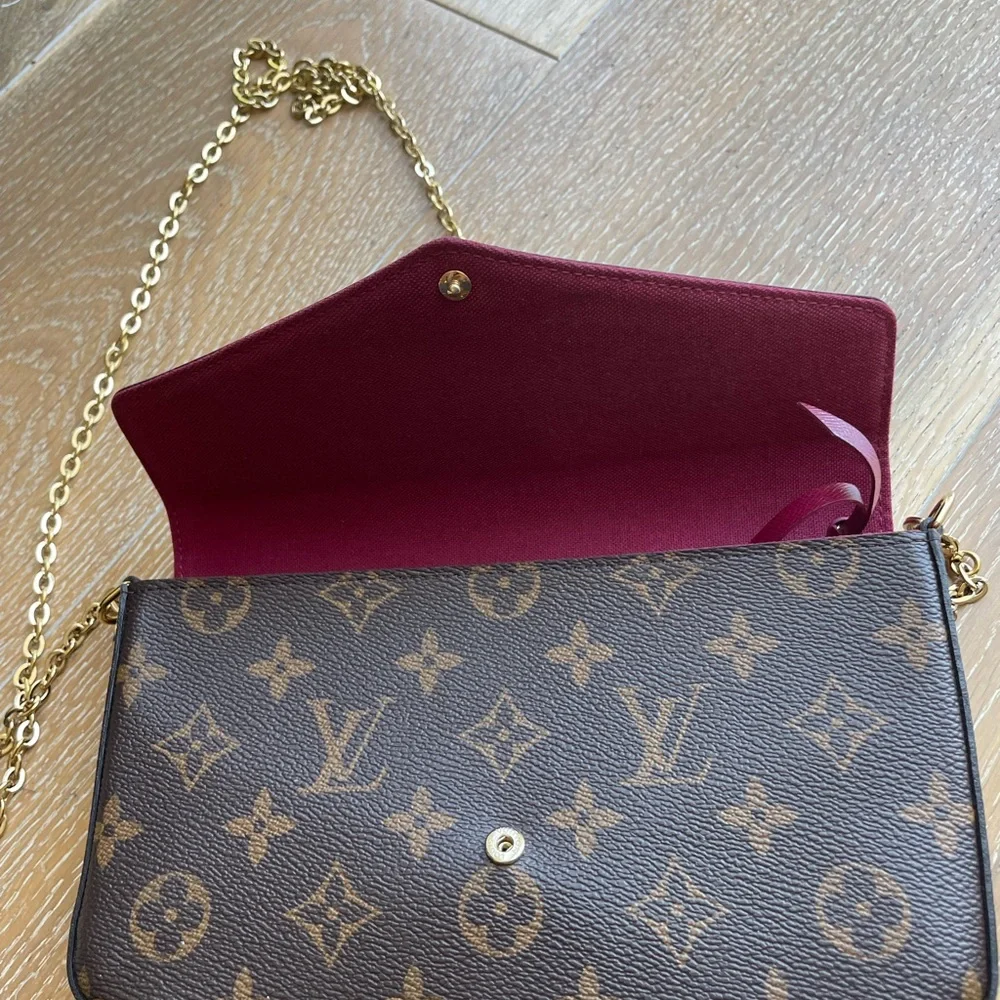 Louis Vuitton wallet on chain cross body bag - Picture 5 of 6